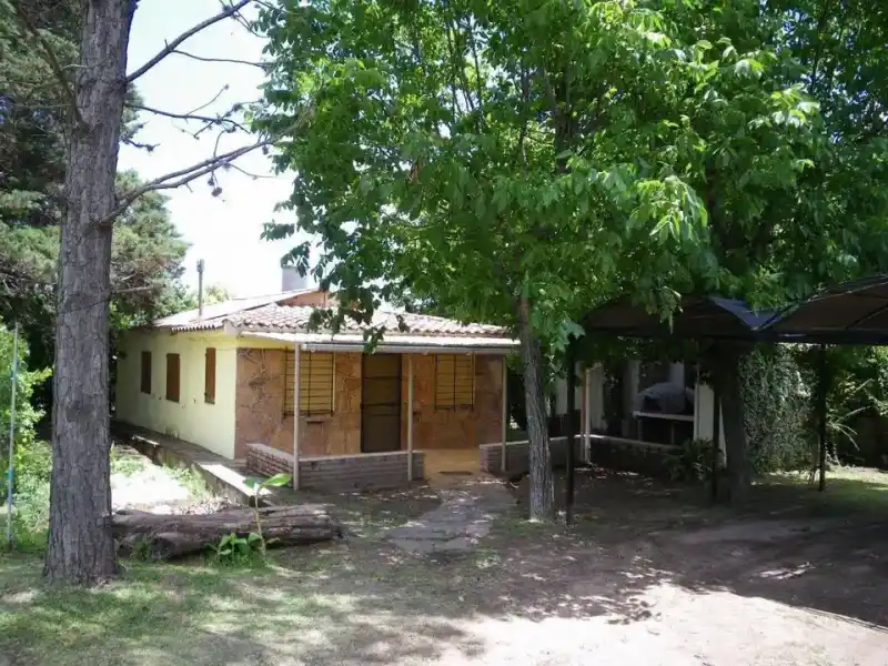 Gran Terreno De 1.392 M2 + 2 Deptos | Carlos Paz