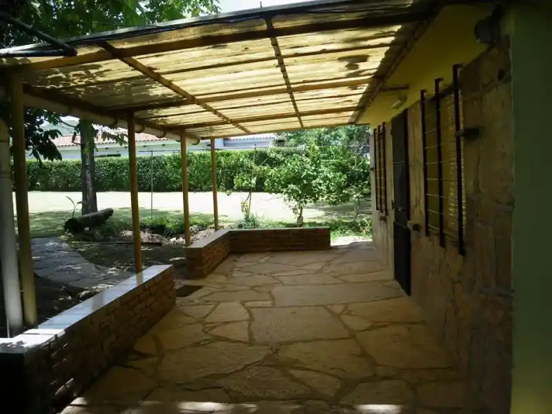 Gran Terreno De 1.392 M2 + 2 Deptos | Carlos Paz